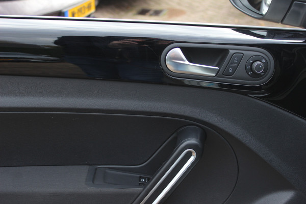 Volkswagen Beetle 2.0 TSI Dune / Schuifdak / Camera / Xenon / Navigatie / 20'' / Stoelverwarming / DAB / Stoelverwarming / Cruise Control