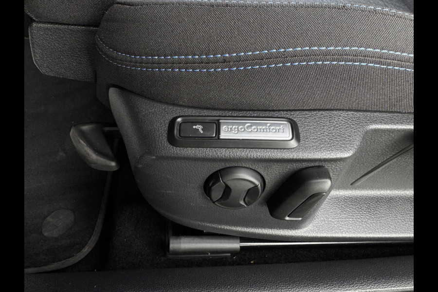 Volkswagen Passat Variant 218PK DSG HYBRID GTE BUSINESS NAVI/CAMERA/CARPLAY