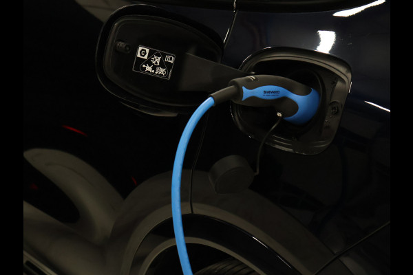 Porsche Cayenne 3.0 E-Hybrid Platinum Edition [SCHUIFKANTELDAK, SPORT CHRONO, SOFTCLOSE, TREKHAAK INKLAPBAAR, LUCHTVERING, APPLE CARPLAY, ANDROID, MEMORY SEATS, BOSE SOUND, 360 CAMERA, HEAD-UP, ADAPTIVE CRUISE, STOELVENTILATIE, STOELVERW