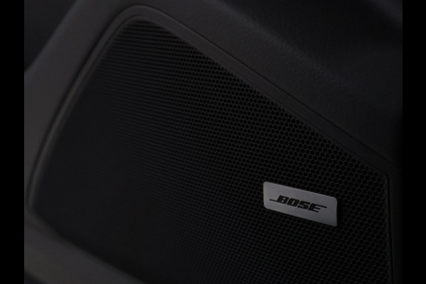 Porsche Cayenne 3.0 E-Hybrid Platinum Edition [SCHUIFKANTELDAK, SPORT CHRONO, SOFTCLOSE, TREKHAAK INKLAPBAAR, LUCHTVERING, APPLE CARPLAY, ANDROID, MEMORY SEATS, BOSE SOUND, 360 CAMERA, HEAD-UP, ADAPTIVE CRUISE, STOELVENTILATIE, STOELVERW