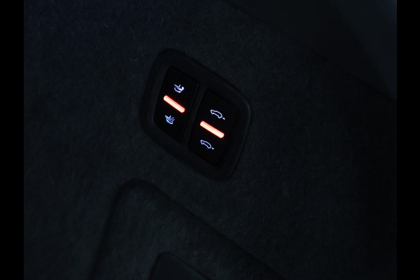 Porsche Cayenne 3.0 E-Hybrid Platinum Edition [SCHUIFKANTELDAK, SPORT CHRONO, SOFTCLOSE, TREKHAAK INKLAPBAAR, LUCHTVERING, APPLE CARPLAY, ANDROID, MEMORY SEATS, BOSE SOUND, 360 CAMERA, HEAD-UP, ADAPTIVE CRUISE, STOELVENTILATIE, STOELVERW