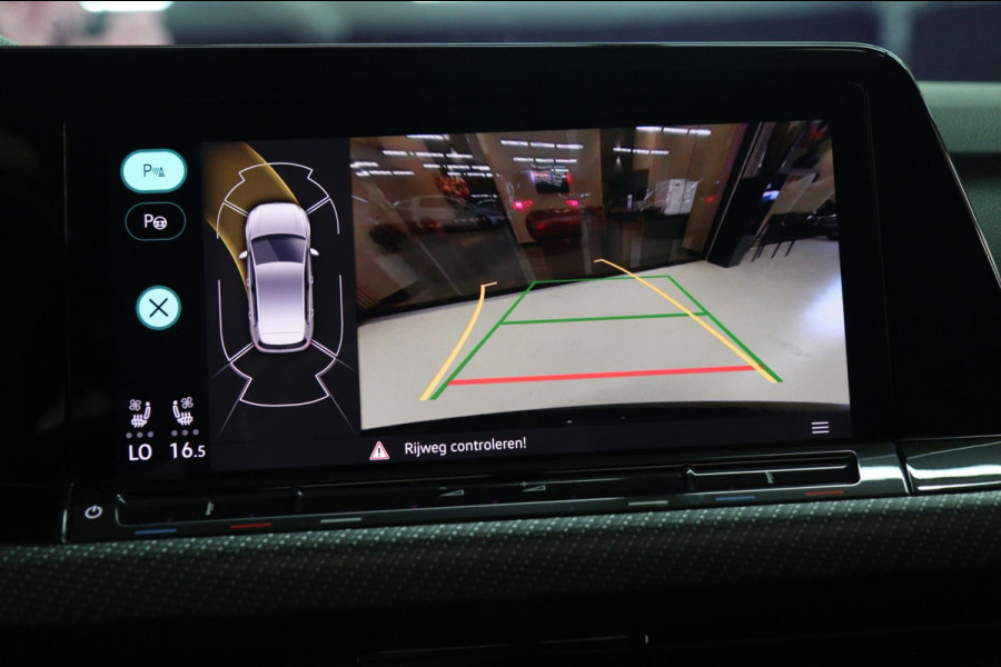 Volkswagen Golf 2.0 TSI R 4Motion PERFORMANCE AKRAP/PANO/HEADUP/IQ/H-K/BOMVOL