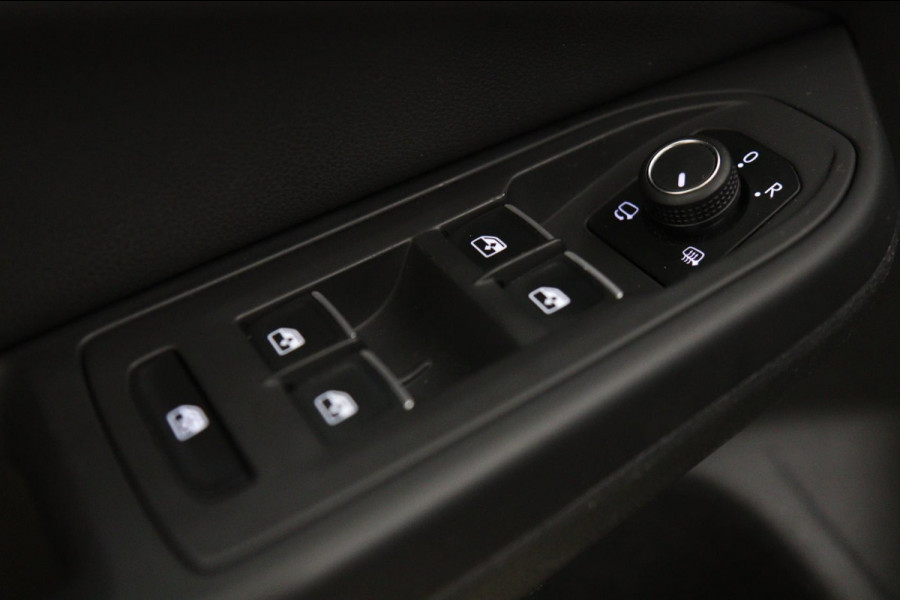 Volkswagen Golf 2.0 TSI R 4Motion PERFORMANCE AKRAP/PANO/HEADUP/IQ/H-K/BOMVOL