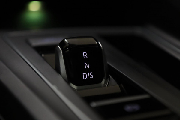 Volkswagen Golf 2.0 TSI R 4Motion PERFORMANCE AKRAP/PANO/HEADUP/IQ/H-K/BOMVOL