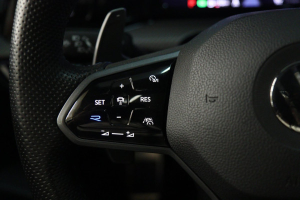 Volkswagen Golf 2.0 TSI R 4Motion PERFORMANCE AKRAP/PANO/HEADUP/IQ/H-K/BOMVOL