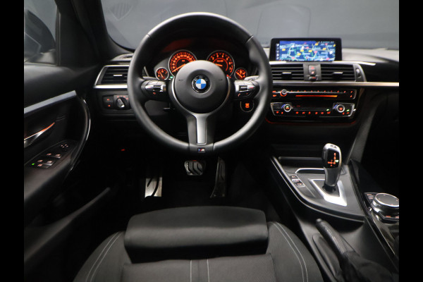 BMW 3 Serie Touring 318i M-Sport [M SPORTSTUUR, GROOT NAVIGATIE, APPLE CARPLAY, PDC ACHTER, LED, TREKHAAK AFNEEMBAAR, CRUISE, CLIMATE, NIEUWSTAAT]