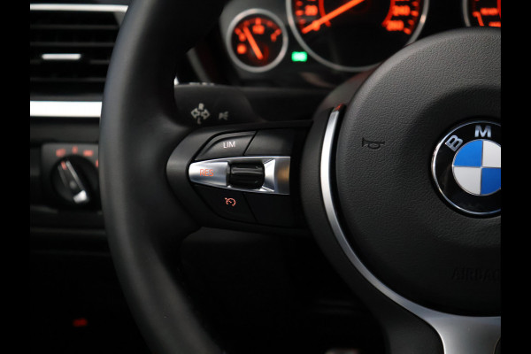 BMW 3 Serie Touring 318i M-Sport [M SPORTSTUUR, GROOT NAVIGATIE, APPLE CARPLAY, PDC ACHTER, LED, TREKHAAK AFNEEMBAAR, CRUISE, CLIMATE, NIEUWSTAAT]