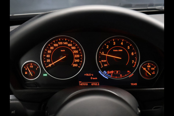 BMW 3 Serie Touring 318i M-Sport [M SPORTSTUUR, GROOT NAVIGATIE, APPLE CARPLAY, PDC ACHTER, LED, TREKHAAK AFNEEMBAAR, CRUISE, CLIMATE, NIEUWSTAAT]