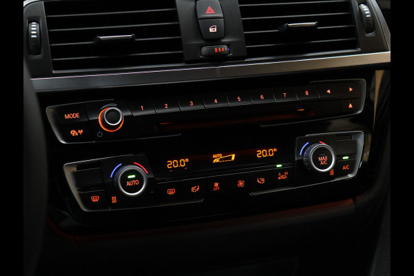 BMW 3 Serie Touring 318i M-Sport [M SPORTSTUUR, GROOT NAVIGATIE, APPLE CARPLAY, PDC ACHTER, LED, TREKHAAK AFNEEMBAAR, CRUISE, CLIMATE, NIEUWSTAAT]