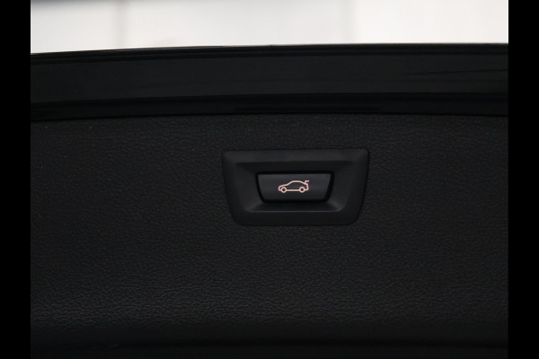 BMW 3 Serie Touring 318i M-Sport [M SPORTSTUUR, GROOT NAVIGATIE, APPLE CARPLAY, PDC ACHTER, LED, TREKHAAK AFNEEMBAAR, CRUISE, CLIMATE, NIEUWSTAAT]