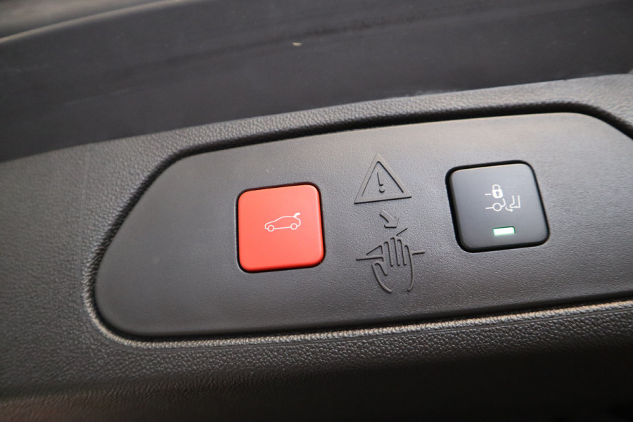 Opel Grandland 1.6 Turbo Plug-In Hybrid 4x4 GSe Cruise/Climate Blindspot PDC Keyless Entry/Go 300PK! 24 maanden garantie mogelijk (*vraag naar de voorwaarden)