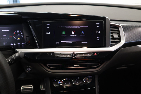 Opel Grandland 1.6 Turbo Plug-In Hybrid 4x4 GSe Cruise/Climate Blindspot PDC Keyless Entry/Go 300PK! 24 maanden garantie mogelijk (*vraag naar de voorwaarden)