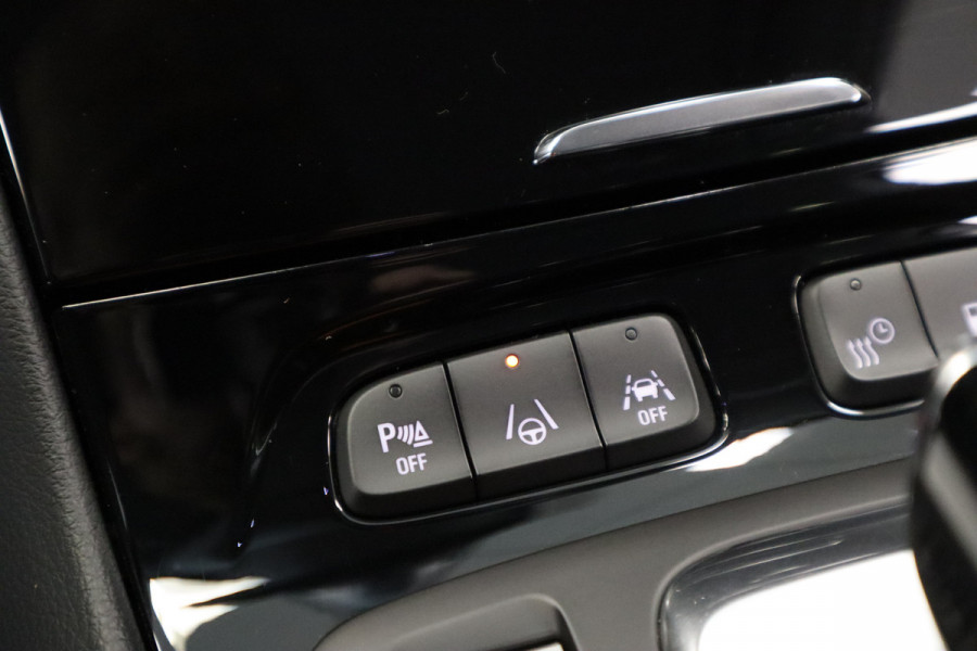 Opel Grandland 1.6 Turbo Plug-In Hybrid 4x4 GSe Cruise/Climate Blindspot PDC Keyless Entry/Go 300PK! 24 maanden garantie mogelijk (*vraag naar de voorwaarden)