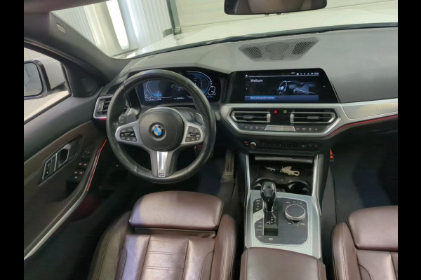 BMW 3 Serie Touring 330e eDrive M-Sport | Navi | Panorama | Camera | Leder