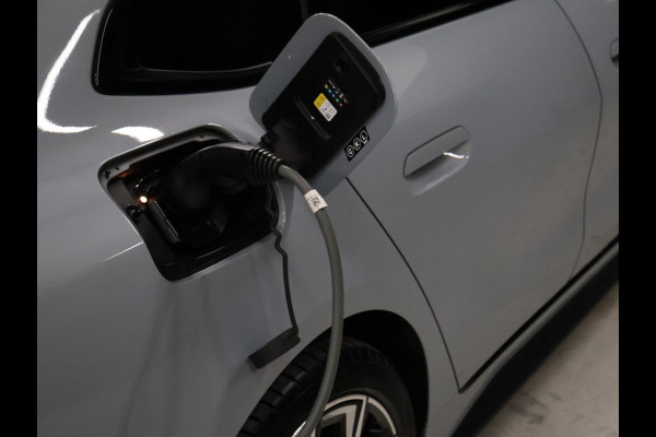 BMW i4 M50 High Executive 84 kWh [M PAKKET, MEMORY SEATS, CAMERA, PDC V+A, APPLE CARPLAY, ANDROID AUTO, CRUISE CONTROL, HARMAN/KARDON, SFEERVERLICHTING, STOELVERWARMING, NIEUWSTAAT]