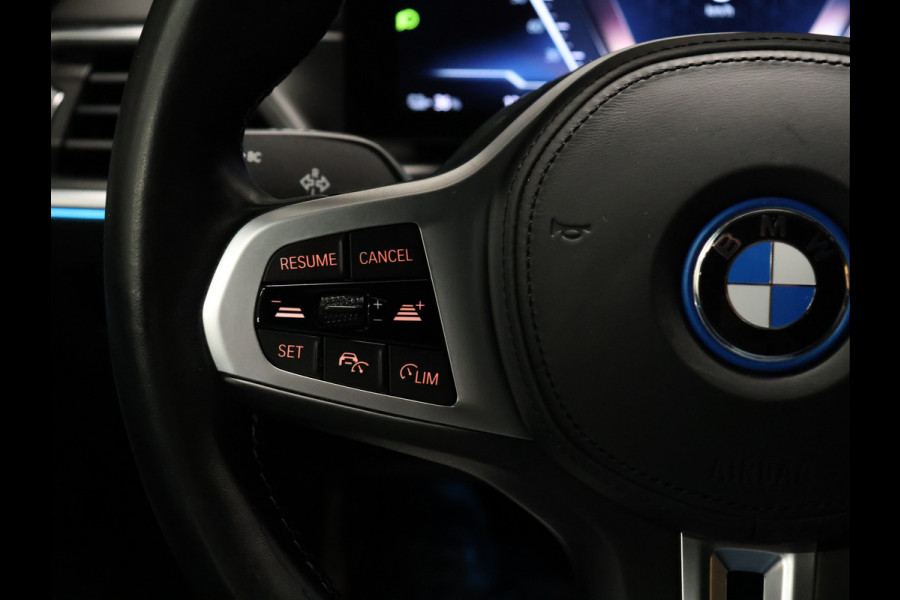 BMW i4 M50 High Executive 84 kWh [M PAKKET, MEMORY SEATS, CAMERA, PDC V+A, APPLE CARPLAY, ANDROID AUTO, CRUISE CONTROL, HARMAN/KARDON, SFEERVERLICHTING, STOELVERWARMING, NIEUWSTAAT]