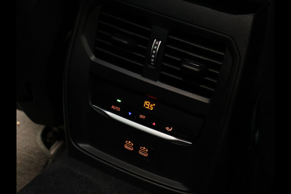 BMW i4 M50 High Executive 84 kWh [M PAKKET, MEMORY SEATS, CAMERA, PDC V+A, APPLE CARPLAY, ANDROID AUTO, CRUISE CONTROL, HARMAN/KARDON, SFEERVERLICHTING, STOELVERWARMING, NIEUWSTAAT]