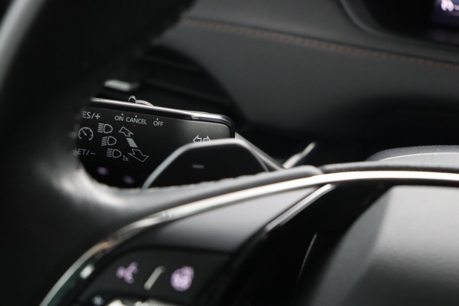 Škoda ENYAQ iV 80 Founders Edition Black|Leer|SOH 93%|Camera|Stoelverwarming