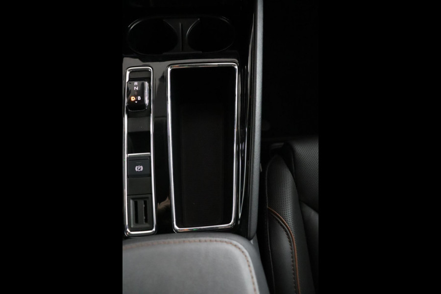 Škoda ENYAQ iV 80 Founders Edition Black|Leer|SOH 93%|Camera|Stoelverwarming