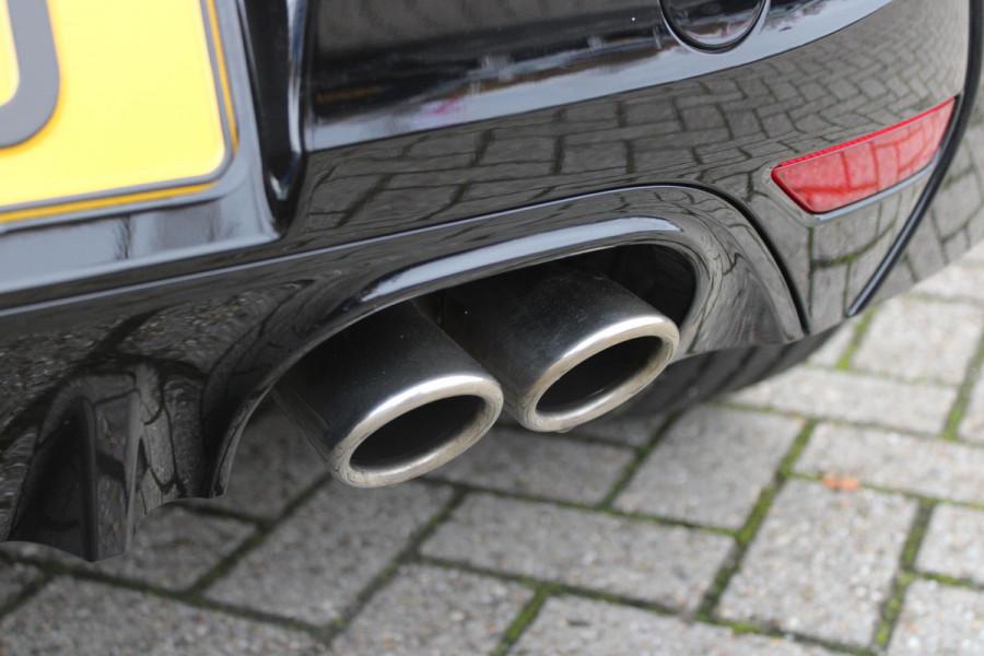 Peugeot 208 GT 1.2 Hybrid 145PK e-DCS6 | NAVIGATIE | DRAADLOZE APPLE CARPLAY/ANDROID AUTO | CAMERA VOOR + ACHTER | FULL LED KOPLAMPEN | LICHTMETALEN VELGEN 17" | DODEHOEK DETECTIE | DRAADLOZE TELEFOONLADER | KEYLESS ENTRY/START | DAB+ RADIO | ADAPTIVE CRUISE CONTROL |