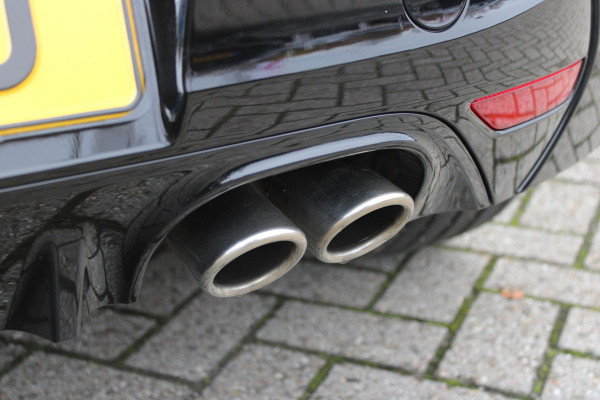 Peugeot 208 GT 1.2 Hybrid 145PK e-DCS6 | NAVIGATIE | DRAADLOZE APPLE CARPLAY/ANDROID AUTO | CAMERA VOOR + ACHTER | FULL LED KOPLAMPEN | LICHTMETALEN VELGEN 17" | DODEHOEK DETECTIE | DRAADLOZE TELEFOONLADER | KEYLESS ENTRY/START | DAB+ RADIO | ADAPTIVE CRUISE CONTROL |