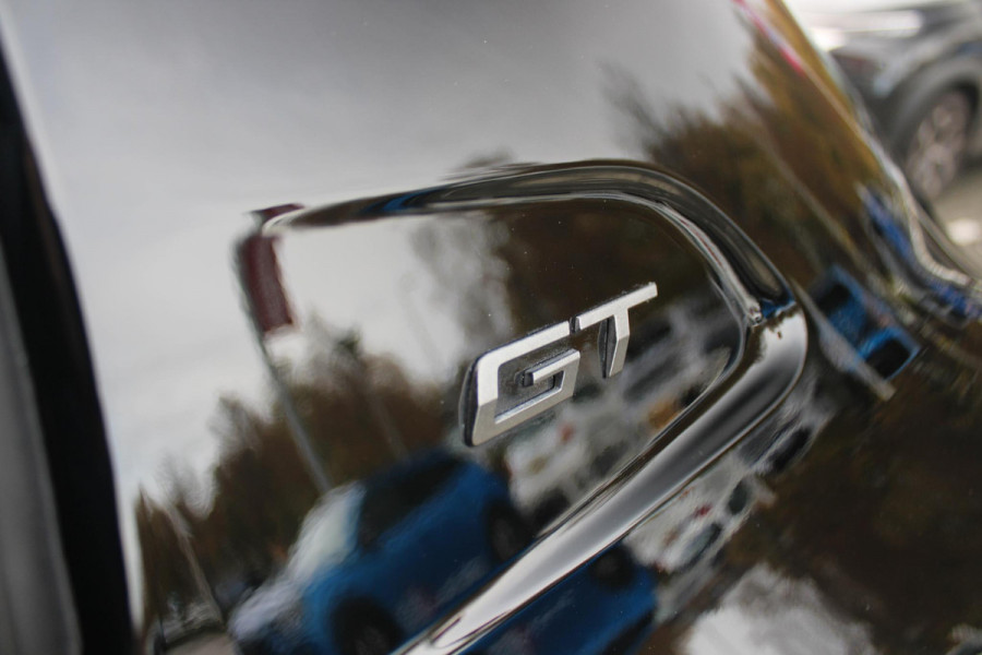 Peugeot 208 GT 1.2 Hybrid 145PK e-DCS6 | NAVIGATIE | DRAADLOZE APPLE CARPLAY/ANDROID AUTO | CAMERA VOOR + ACHTER | FULL LED KOPLAMPEN | LICHTMETALEN VELGEN 17" | DODEHOEK DETECTIE | DRAADLOZE TELEFOONLADER | KEYLESS ENTRY/START | DAB+ RADIO | ADAPTIVE CRUISE CONTROL |