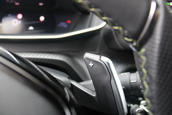 Peugeot 208 GT 1.2 Hybrid 145PK e-DCS6 | NAVIGATIE | DRAADLOZE APPLE CARPLAY/ANDROID AUTO | CAMERA VOOR + ACHTER | FULL LED KOPLAMPEN | LICHTMETALEN VELGEN 17" | DODEHOEK DETECTIE | DRAADLOZE TELEFOONLADER | KEYLESS ENTRY/START | DAB+ RADIO | ADAPTIVE CRUISE CONTROL |
