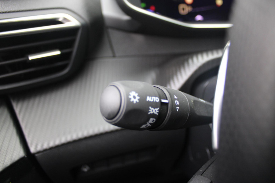 Peugeot 208 GT 1.2 Hybrid 145PK e-DCS6 | NAVIGATIE | DRAADLOZE APPLE CARPLAY/ANDROID AUTO | CAMERA VOOR + ACHTER | FULL LED KOPLAMPEN | LICHTMETALEN VELGEN 17" | DODEHOEK DETECTIE | DRAADLOZE TELEFOONLADER | KEYLESS ENTRY/START | DAB+ RADIO | ADAPTIVE CRUISE CONTROL |