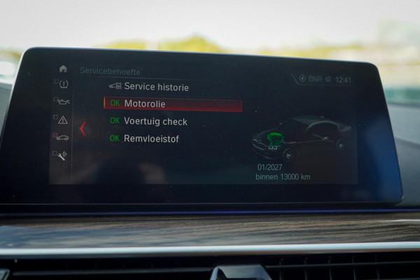 BMW 5 Serie 530e iPerformance High Executive / Adaptive / HUD / Comfortstoelen / Drive Assist Pro