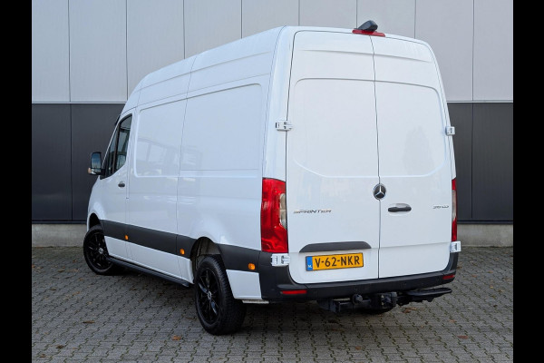 Mercedes-Benz Sprinter 319 190PK AUTOMAAT LED 3500KG TREKHAAK L2H2 CLIMATE CRUISE M-BUX