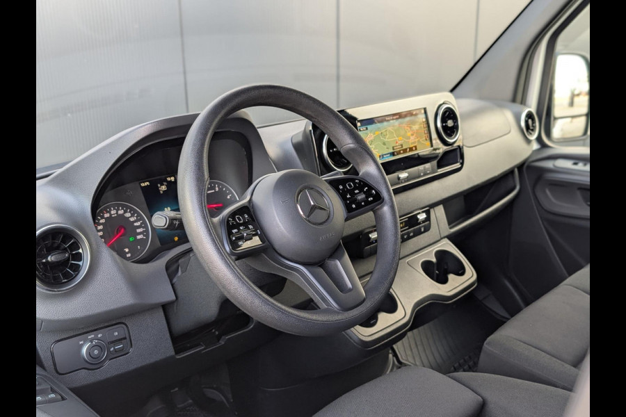 Mercedes-Benz Sprinter 319 190PK AUTOMAAT LED 3500KG TREKHAAK L2H2 CLIMATE CRUISE M-BUX