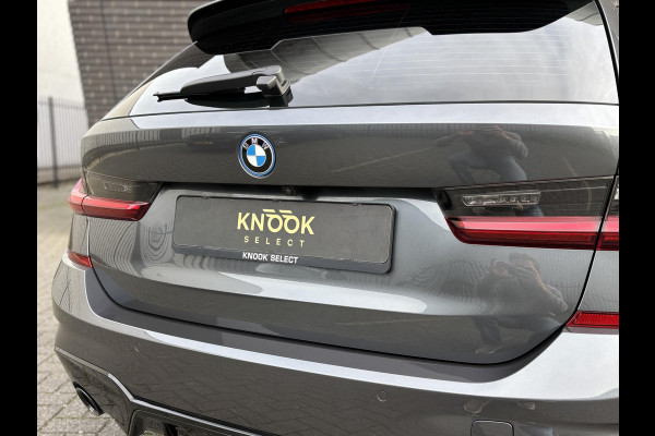 BMW 3 Serie Touring 330e High Executive M Sport Pakket Automaat / Panoramadak / Live Cockpit Professional / Stoelverwarming / Laser Light / 20" / M Performance Pack / Head-Up Display / Shadow Line / Extra Getint Glas