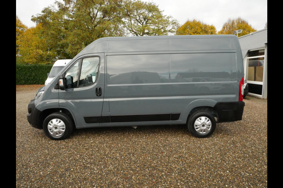 Opel Movano 2.2D 120PK, L2H2, Airco