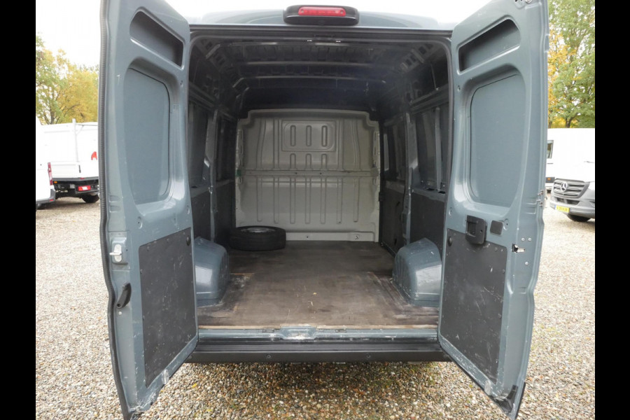 Opel Movano 2.2D 120PK, L2H2, Airco