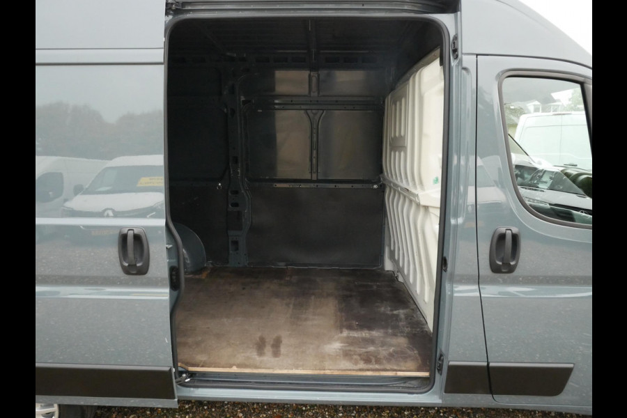 Opel Movano 2.2D 120PK, L2H2, Airco