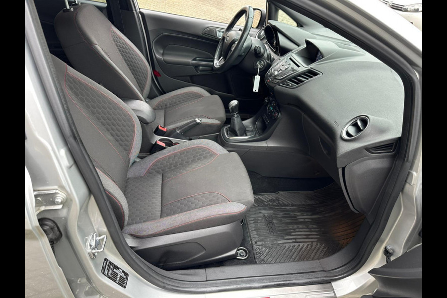 Ford Fiesta 1.0 EcoBoost ST Line Cruise Controle! Nap! 5 Deurs! Apk!