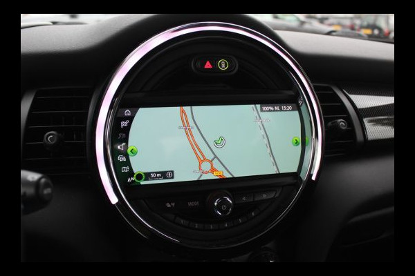 MINI Mini Electric Yours 33 kWh / SoH 95.5% / Full option! / Panoramadak / Camera / Head-up / Leder / Harman Kardon / Keyless / 17'' / CarPlay / Stoelverwarming / Matrix LED / DAB / Cruise Control