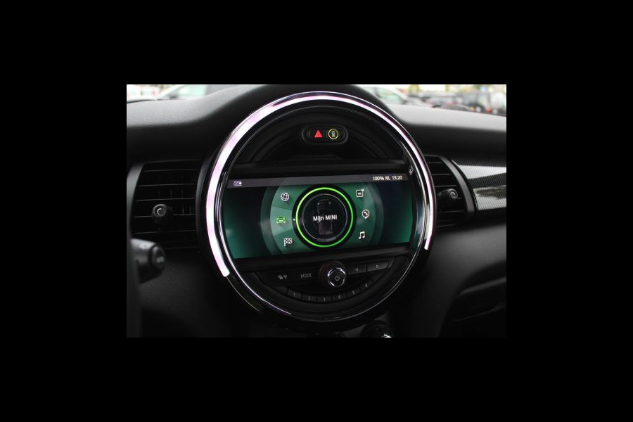 MINI Mini Electric Yours 33 kWh / SoH 95.5% / Full option! / Panoramadak / Camera / Head-up / Leder / Harman Kardon / Keyless / 17'' / CarPlay / Stoelverwarming / Matrix LED / DAB / Cruise Control