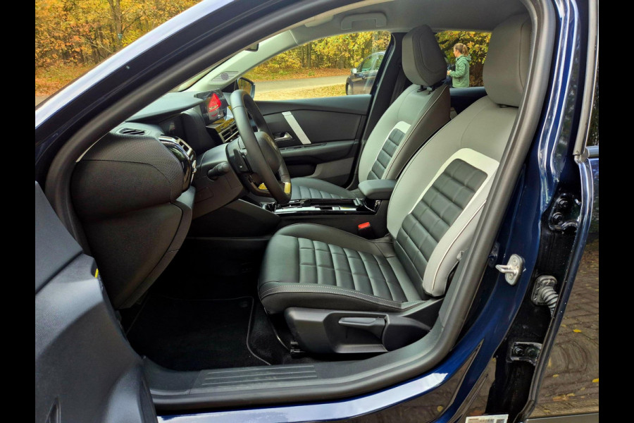 Citroën C4 1.2 Hybrid 136 Max 18 inch . Camera 360