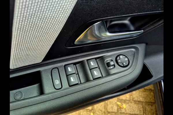 Citroën C4 1.2 Hybrid 136 Max 18 inch . Camera 360