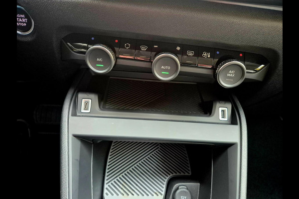 Citroën C4 1.2 Hybrid 136 Max 18 inch . Camera 360