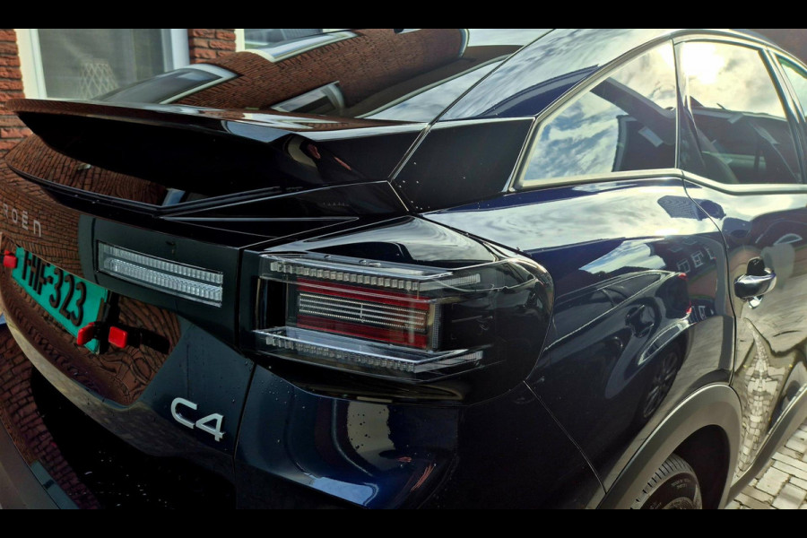 Citroën C4 1.2 Hybrid 136 Max 18 inch . Camera 360