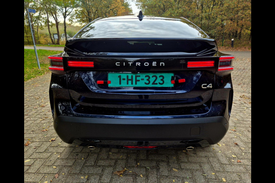 Citroën C4 1.2 Hybrid 136 Max 18 inch . Camera 360