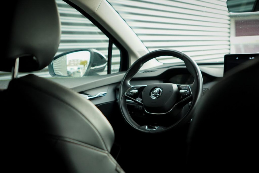 Škoda ENYAQ iV 80 / Comfort Pack / Leder / 21'' / Warmtepomp / Adaptive Cruise / Incl BTW
