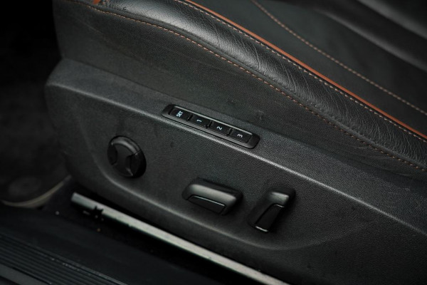 Škoda ENYAQ iV 80 / Comfort Pack / Leder / 21'' / Warmtepomp / Adaptive Cruise / Incl BTW