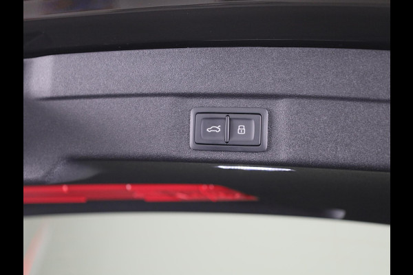 Audi A6 Avant S edition Competition e-hybrid 270 kW / 367 PK | Luchtvering | MMI experience pro | Tech plus | Panoramadak |