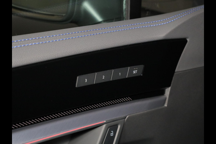 Volkswagen Touareg 3.0 TSi eHybrid 4MOTION R Edition 462PK PHEV| DYNAUDIO | Lederpakket "Puglia" |Luchtvering 22 Inch LM | Trekhaak incl Assistent |