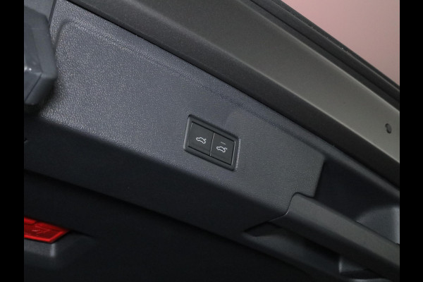 Volkswagen Touareg 3.0 TSi eHybrid 4MOTION R Edition 462PK PHEV| DYNAUDIO | Lederpakket "Puglia" |Luchtvering 22 Inch LM | Trekhaak incl Assistent |