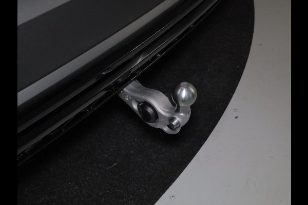 Volkswagen Touareg 3.0 TSi eHybrid 4MOTION R Edition 462PK PHEV| DYNAUDIO | Lederpakket "Puglia" |Luchtvering 22 Inch LM | Trekhaak incl Assistent |