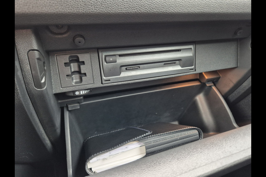 Volkswagen Tiguan 1.5 TSI ACT Comfortline Business,automaat,Elec.trekhaak,Navigatie,stoelverwarming,parkeersensoren,